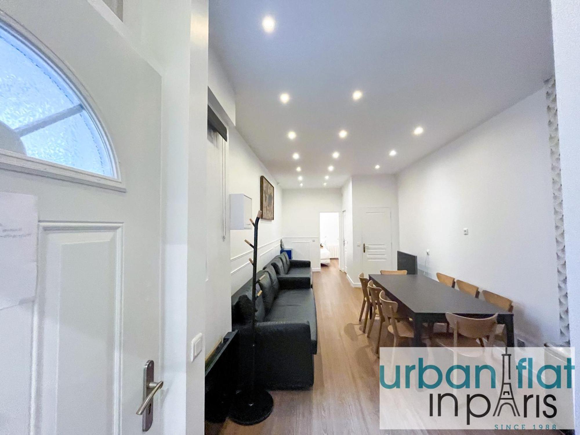 Urban Flat 35 - 2 Bedroom Grands Boulevards Apartment